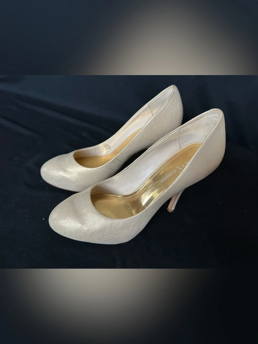 Vince Camuto Leather Platform Shimmery Champagne High Heel Pumps 8.5 shoes